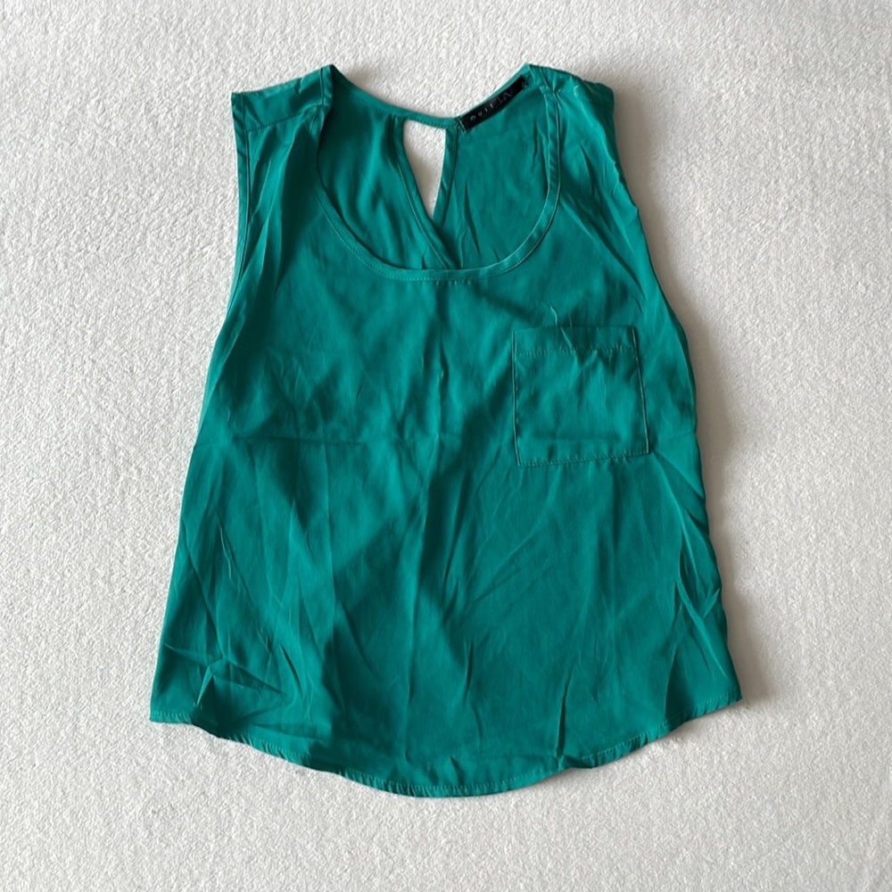 Green pocket tank
